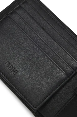 Klapp-Geldbörse mit Struktur und poliertem Logo-Schriftzug