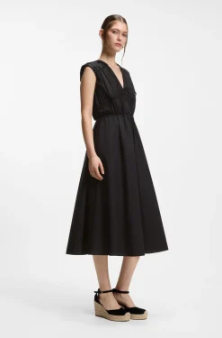 Kleid aus Baumwoll-Popeline mit gerafften Details