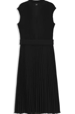 Kleid aus Plissee-Krepp mit eingekerbtem Ausschnitt