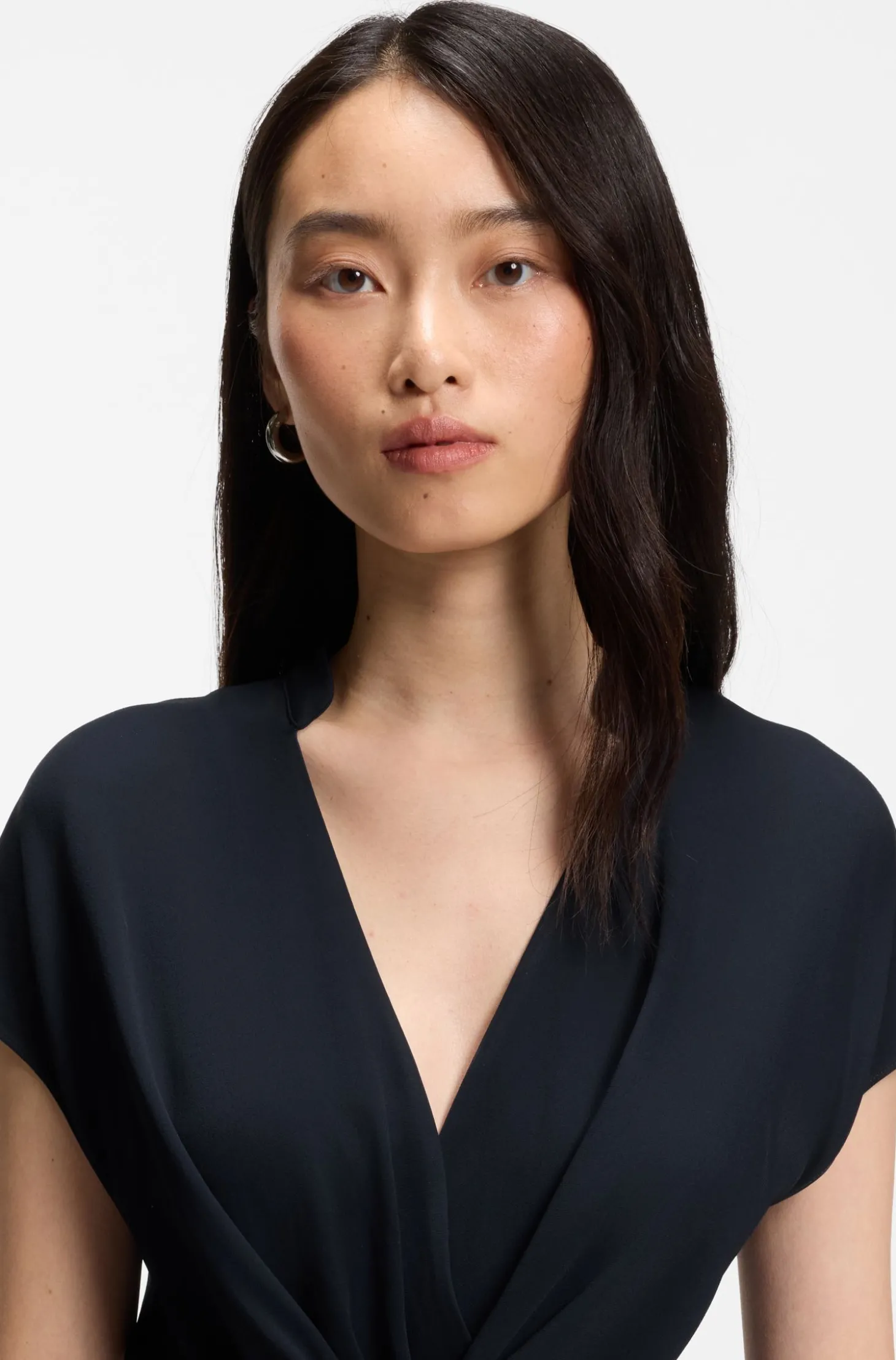 Kleid aus Stretch-Gewebe in Wickeloptik