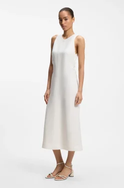 Kleid in A-Linie mit gerafften Seiten