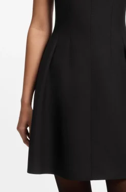 Kleid mit Cap-Ärmeln und Plissee-Details