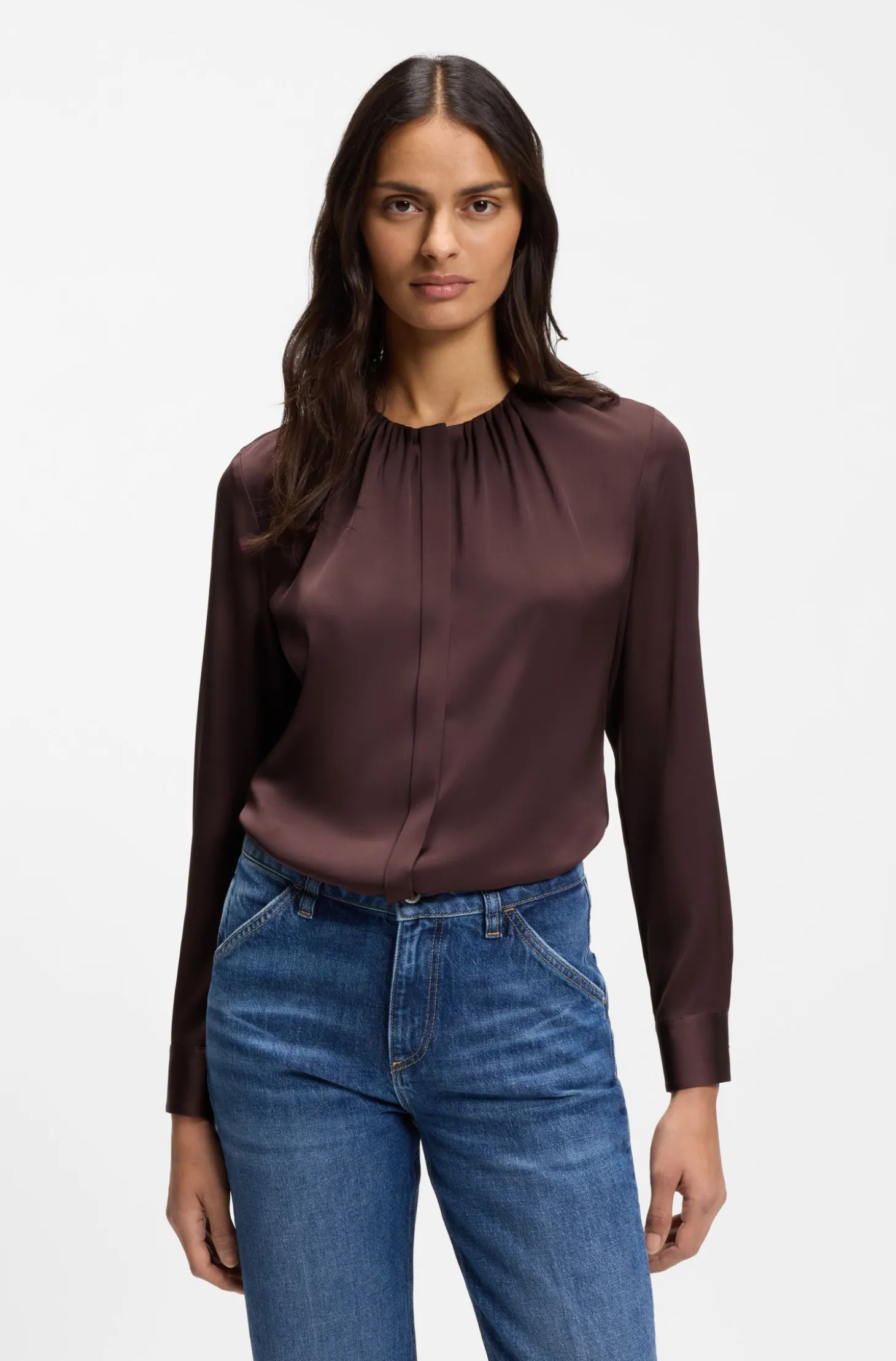 Kragenlose Regular-Fit Bluse aus Stretch-Seide