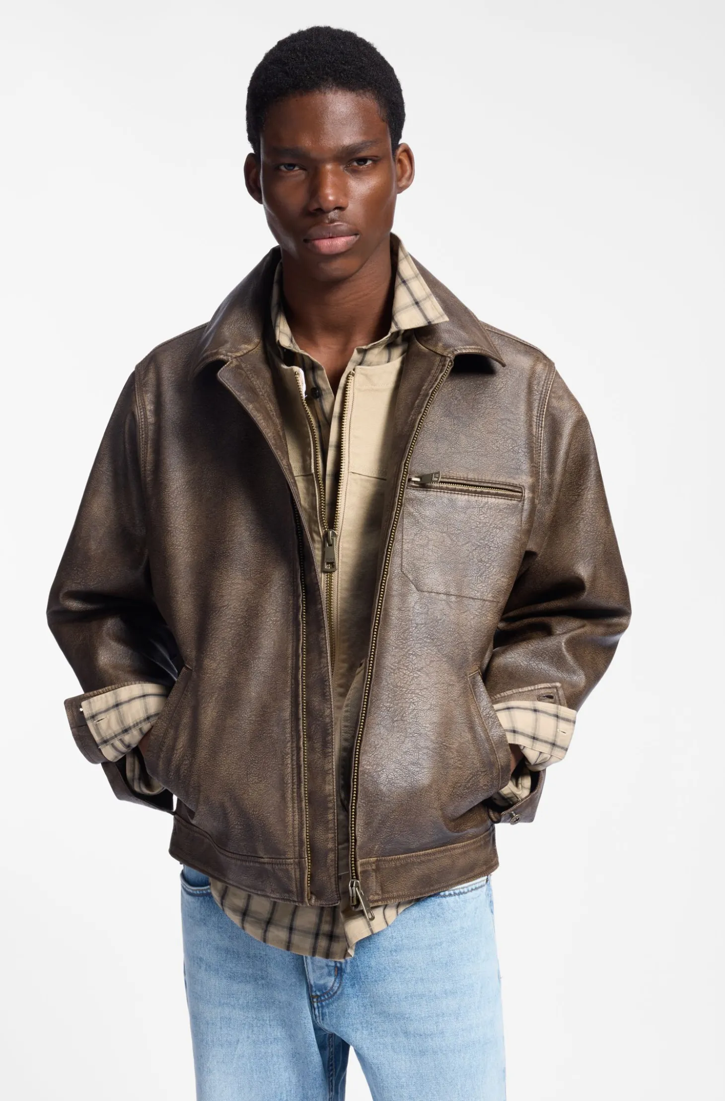 Kunstlederjacke mit kreuzförmigem Zipper am Reißverschluss