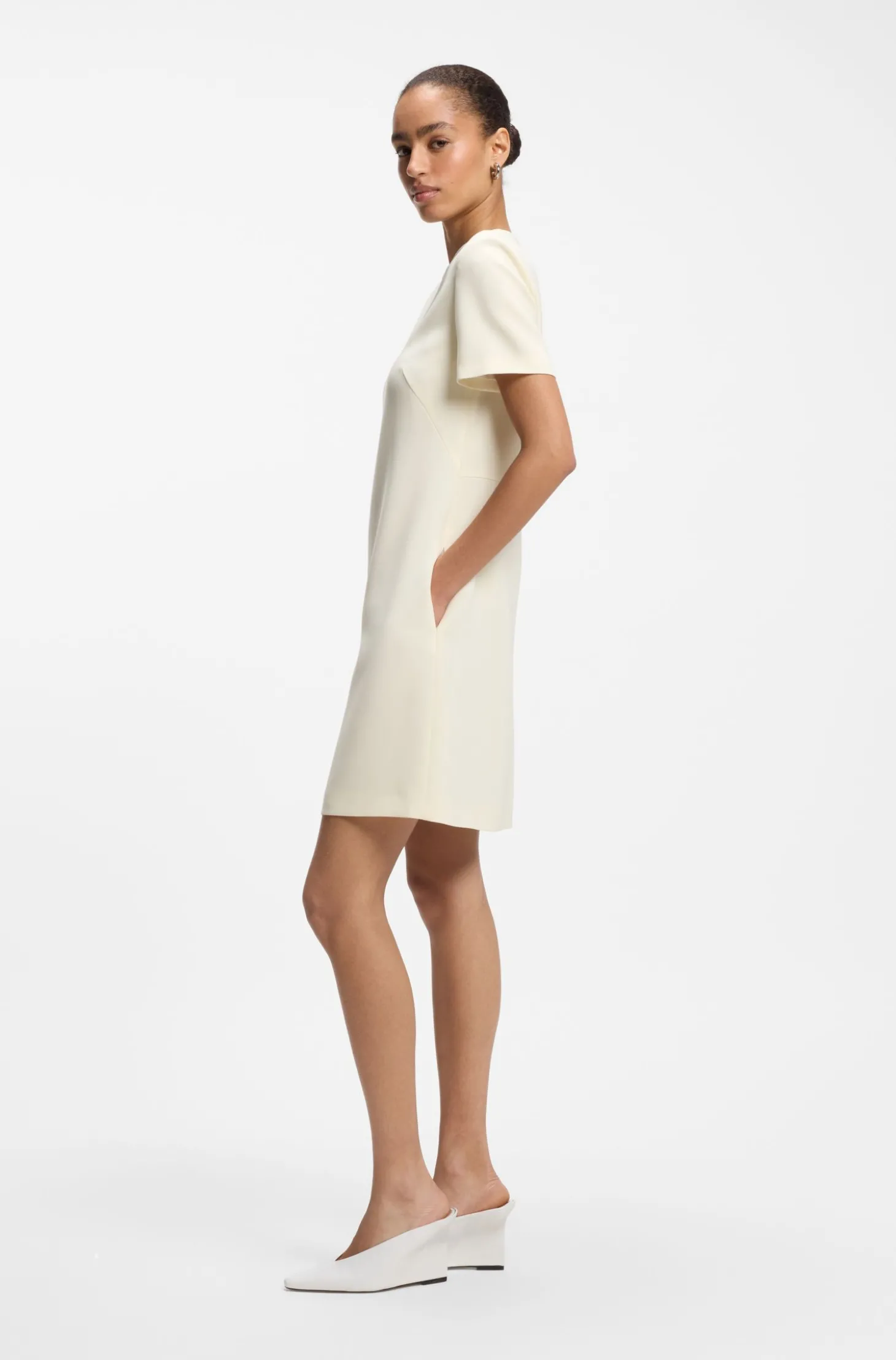 Kurzarm-Kleid aus japanischem Krepp