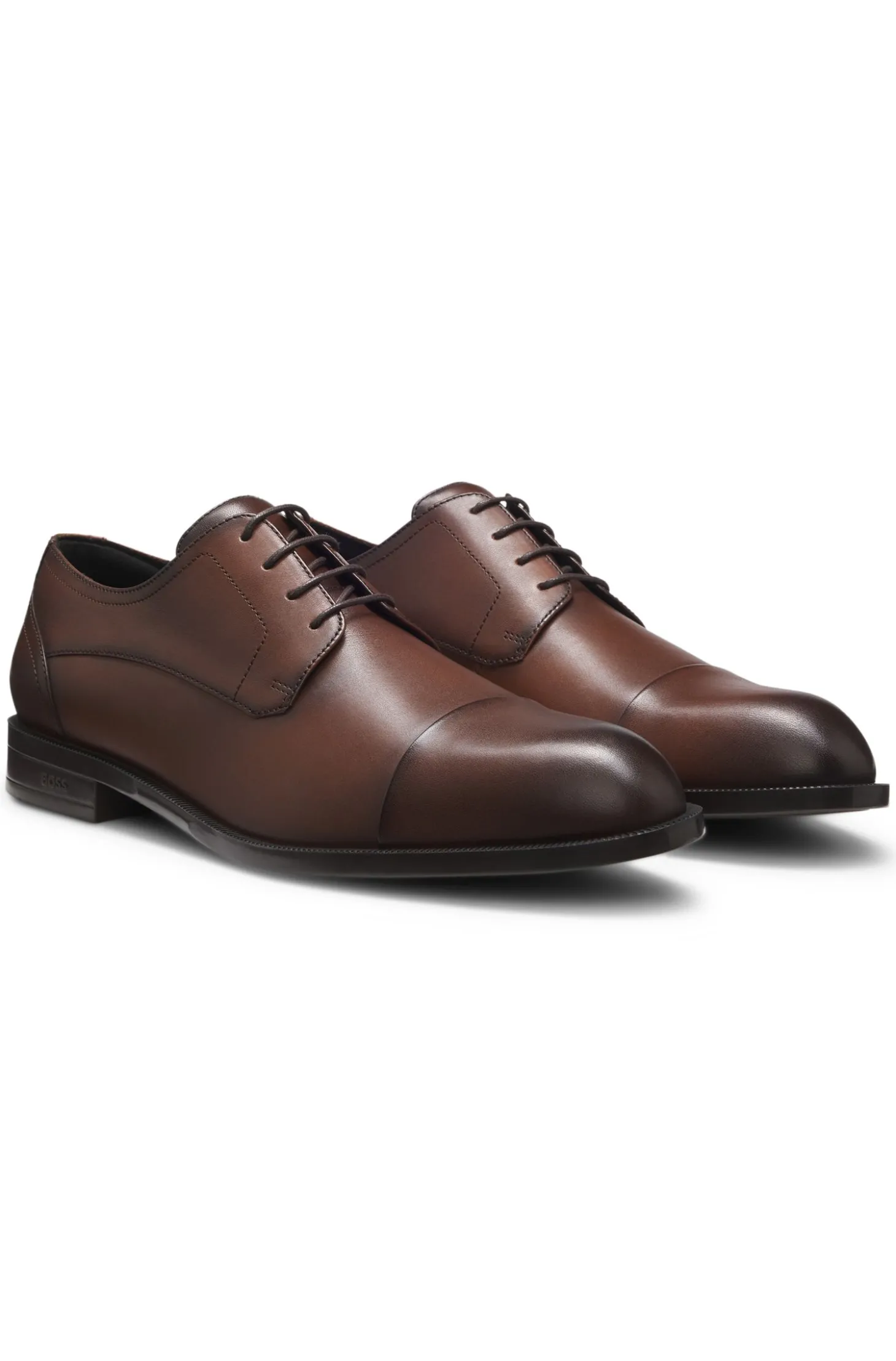 Leder-Derbys mit Zehenkappe