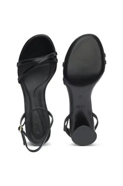 Ledersandalen mit Blockabsatz und Riemchen