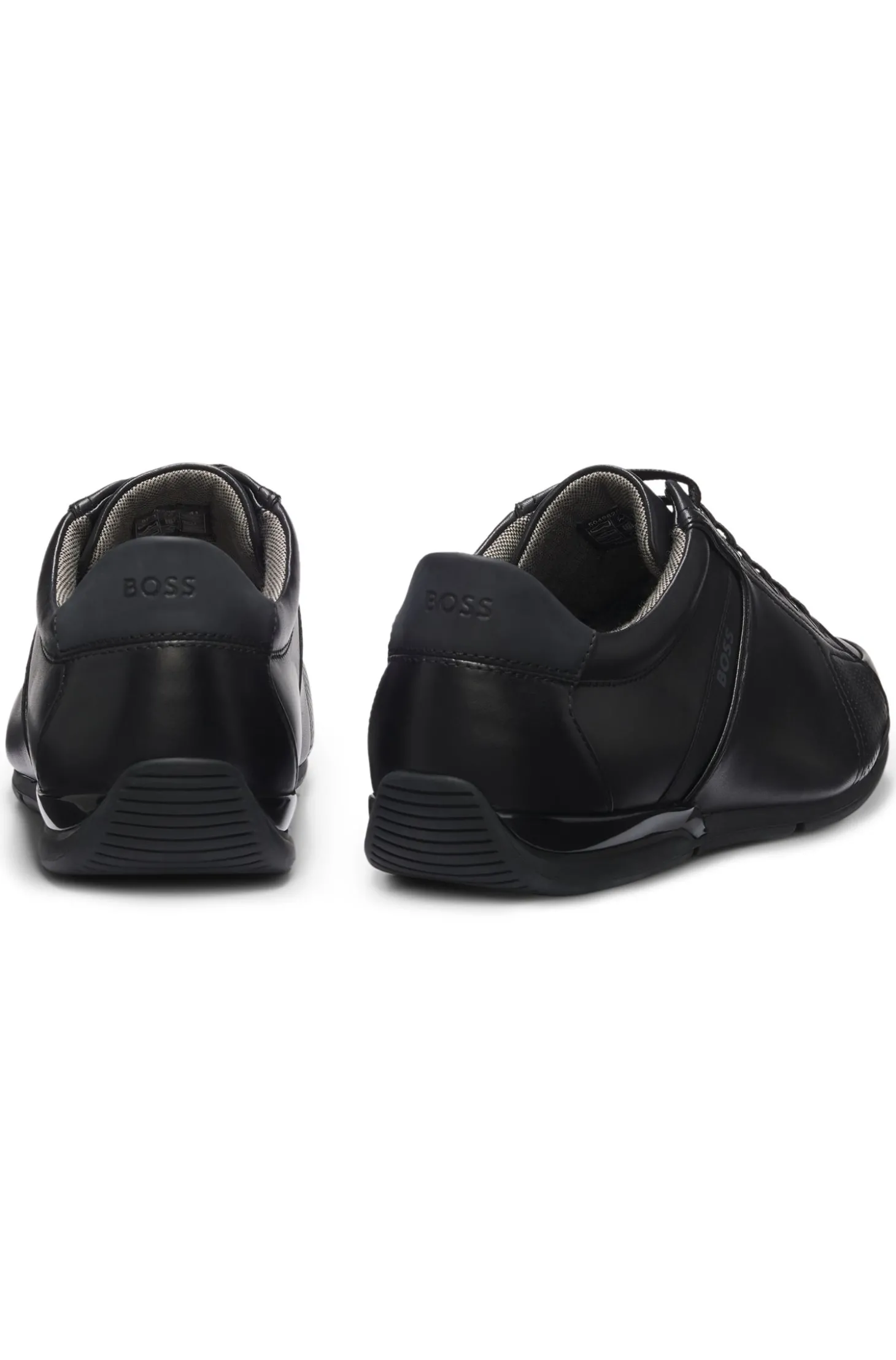 Ledersneakers mit geruchsneutralisierendem Innenfutter