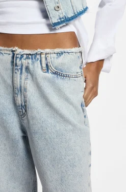Loose-Fit Jeans aus festem hellblauem Denim