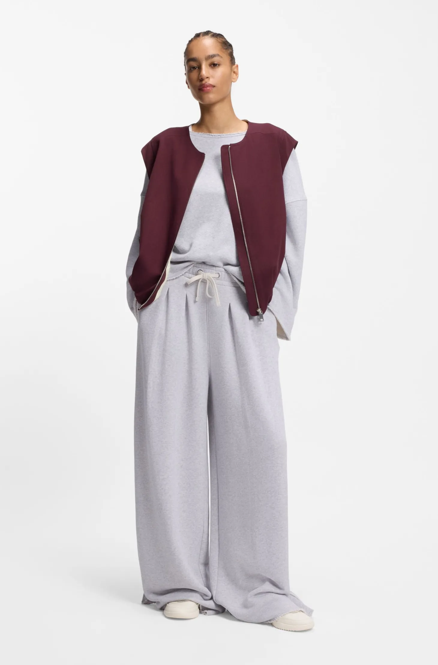 Loose-Fit Sweatshirt aus Baumwoll-Mix mit unversäuberten Säumen