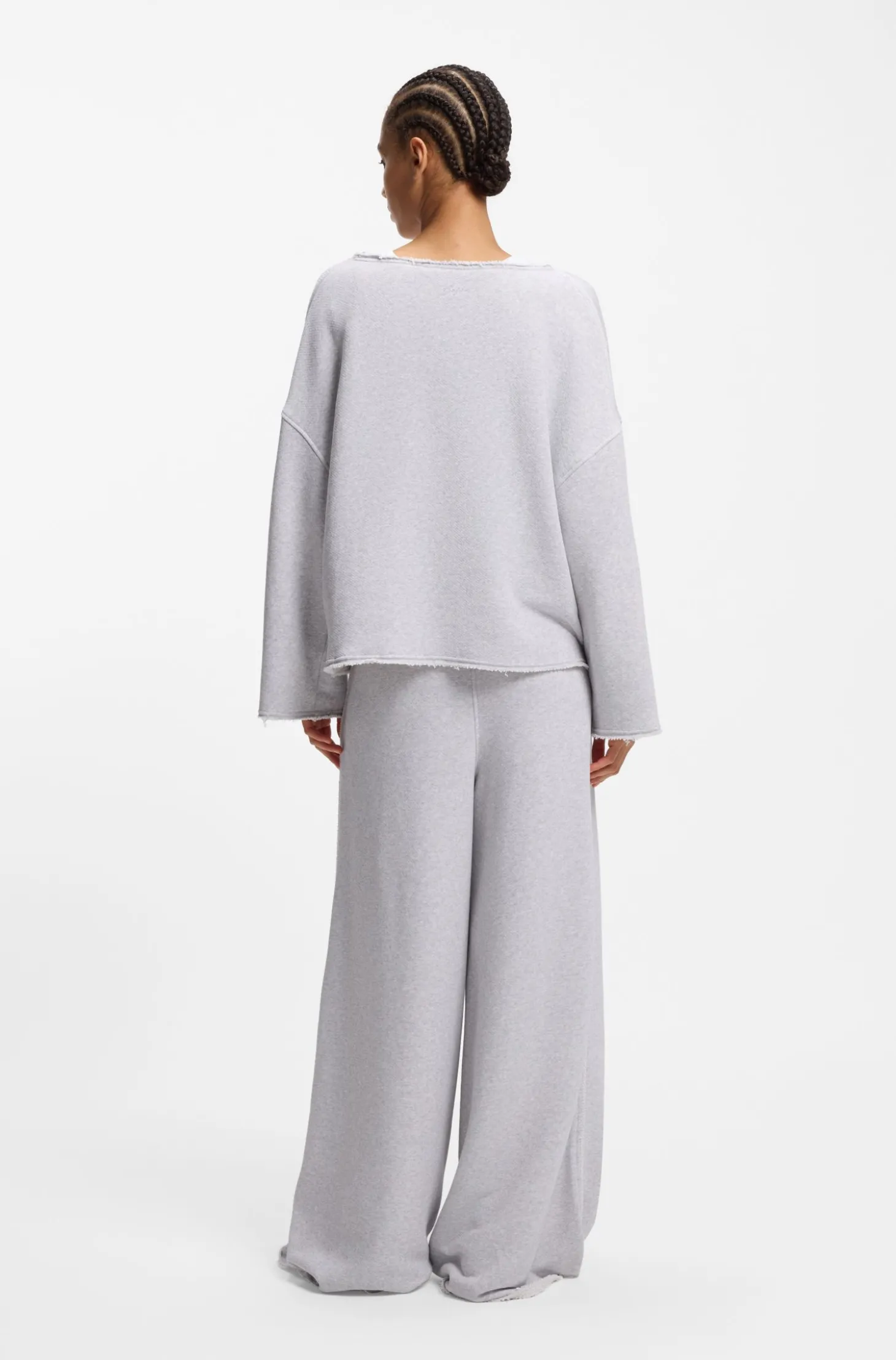Loose-Fit Sweatshirt aus Baumwoll-Mix mit unversäuberten Säumen