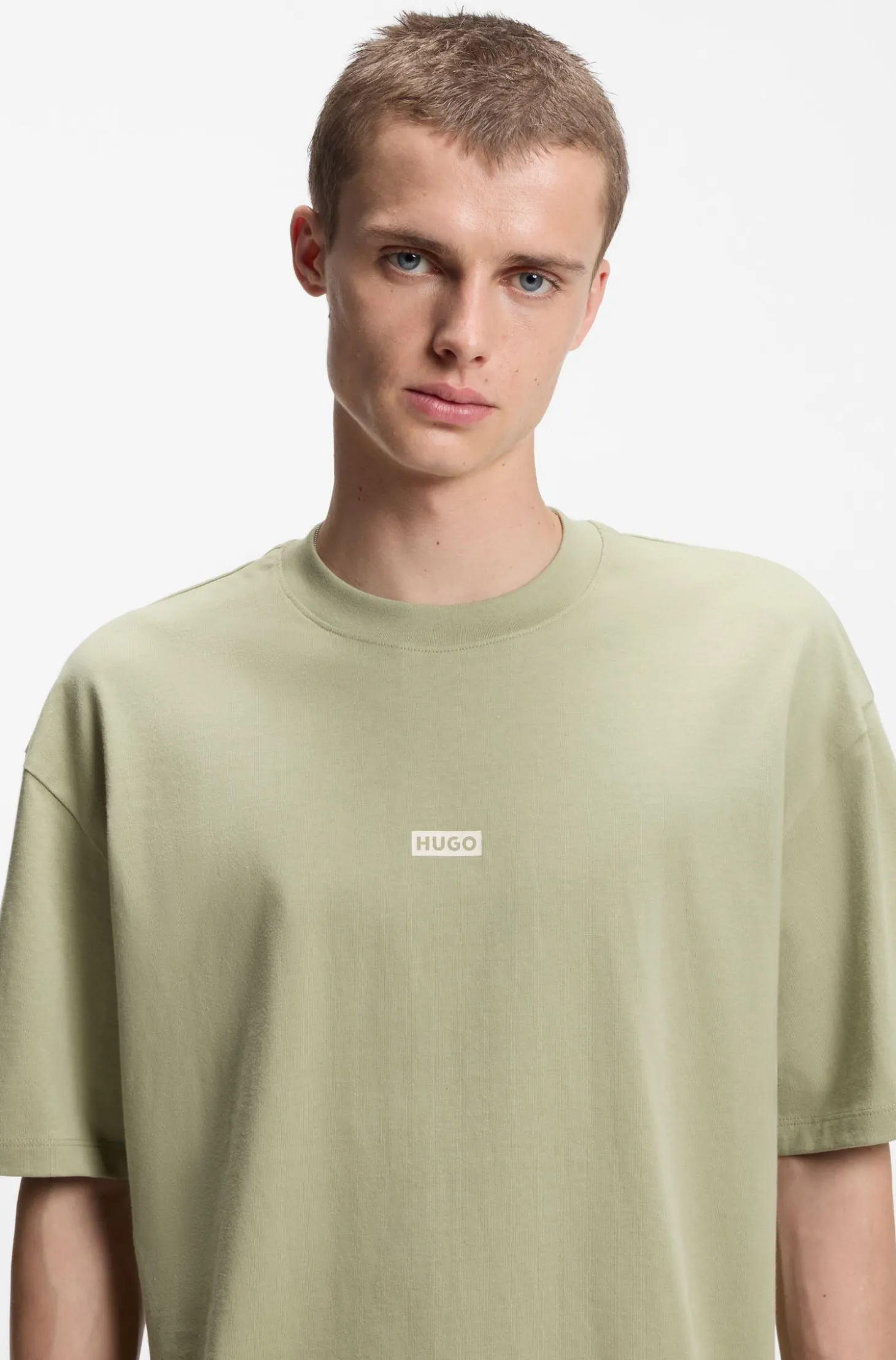 Loose-Fit T-Shirt aus Baumwolle mit Logo-Artwork hinten
