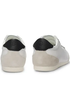 Lowtop Sneakers aus Leder und Veloursleder
