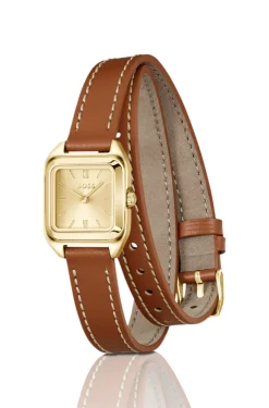 Mae Petite goldene Uhr mit doppelt gewickeltem Lederarmband