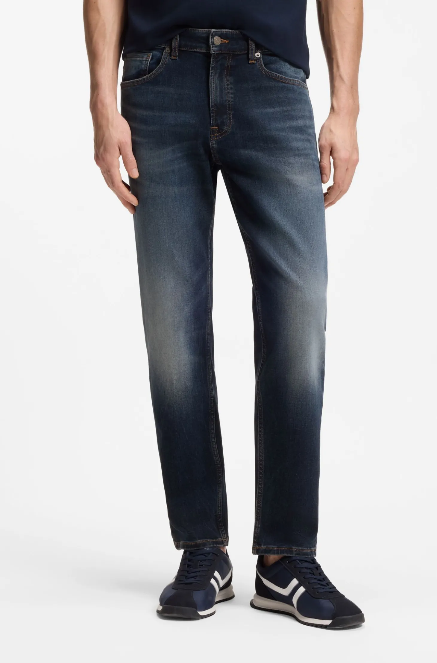 Maine Blauschwarze Regular-Fit Jeans aus softem Motion-Denim