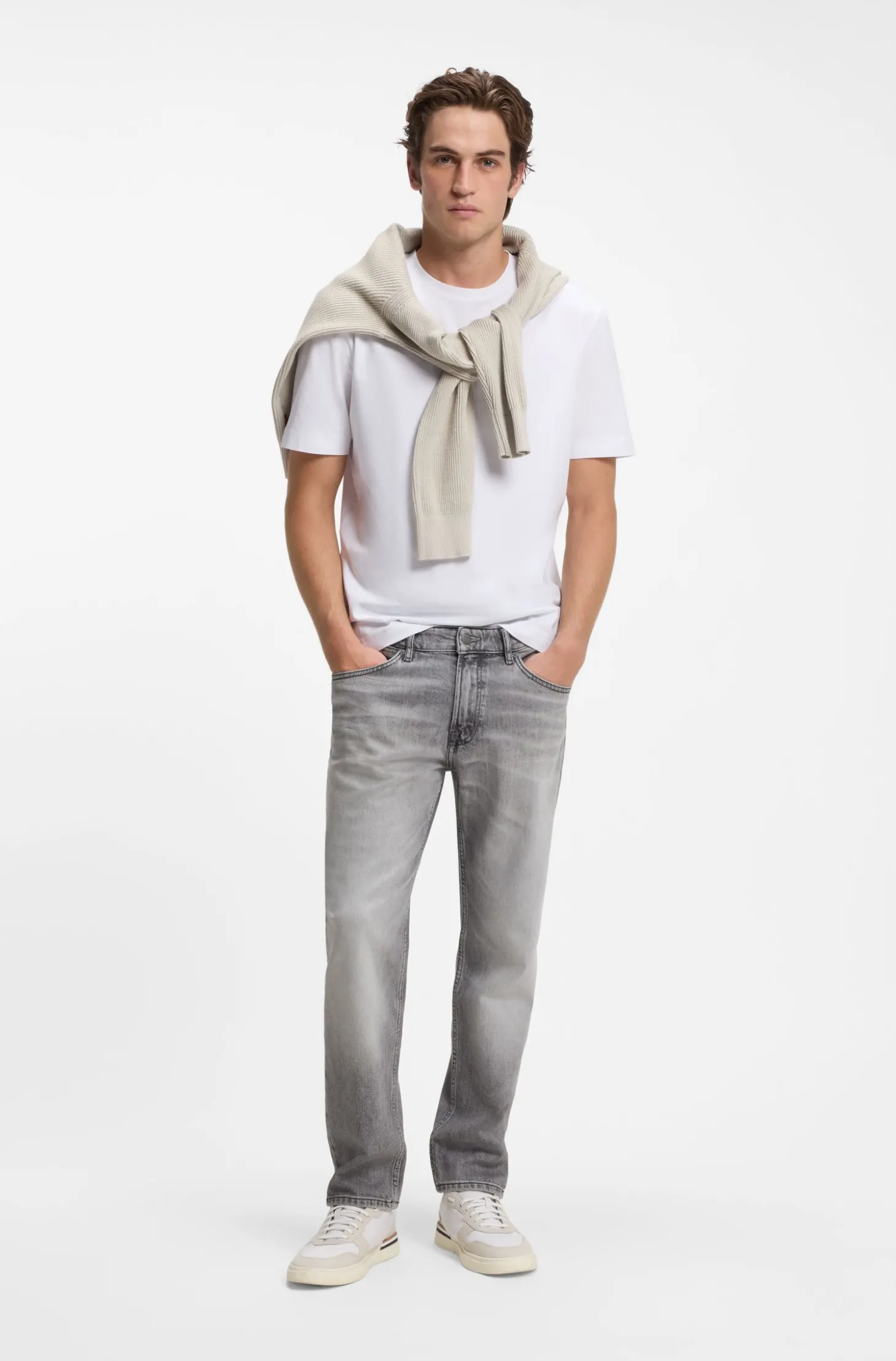 Maine Regular-Fit Jeans aus bequemem Stretch-Denim in Grau