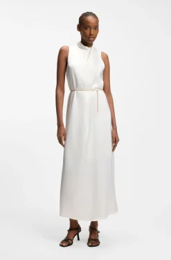 Maxikleid aus Satin mit abnehmbarem Kettengürtel