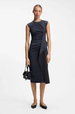 Midikleid mit Drapierung