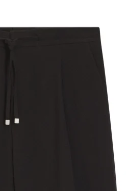 Modern-Fit Hose aus Stretch-Baumwolle mit Seersucker-Struktur