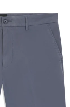 Modern-Fit Shorts aus Stretch-Baumwolle