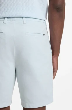 Modern-Fit Shorts aus Stretch-Baumwolle