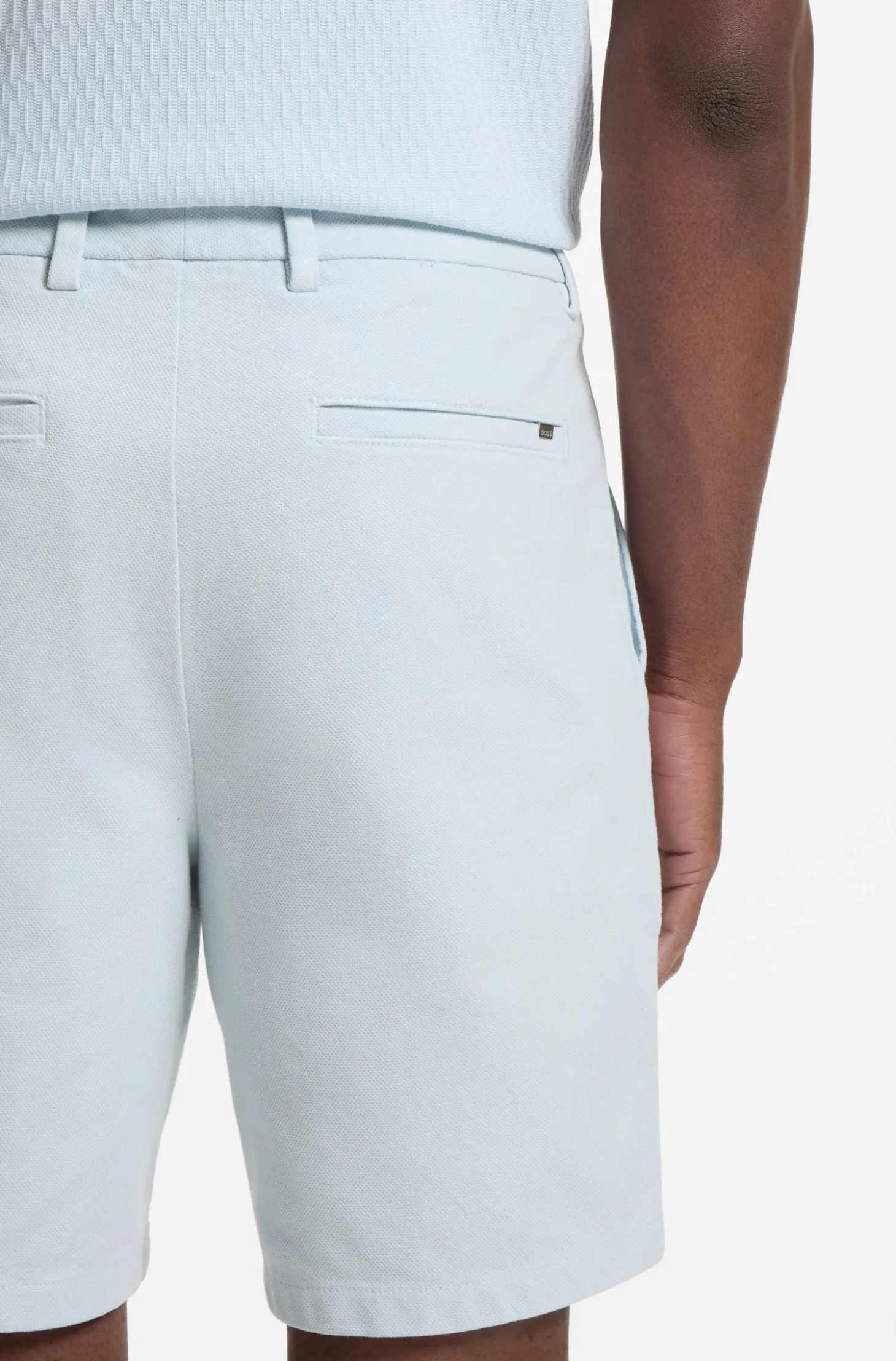 Modern-Fit Shorts aus Stretch-Baumwolle