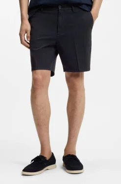 Modern-Fit Shorts aus Stretch-Baumwolle