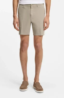 Modern-Fit Shorts aus Stretch-Baumwolle