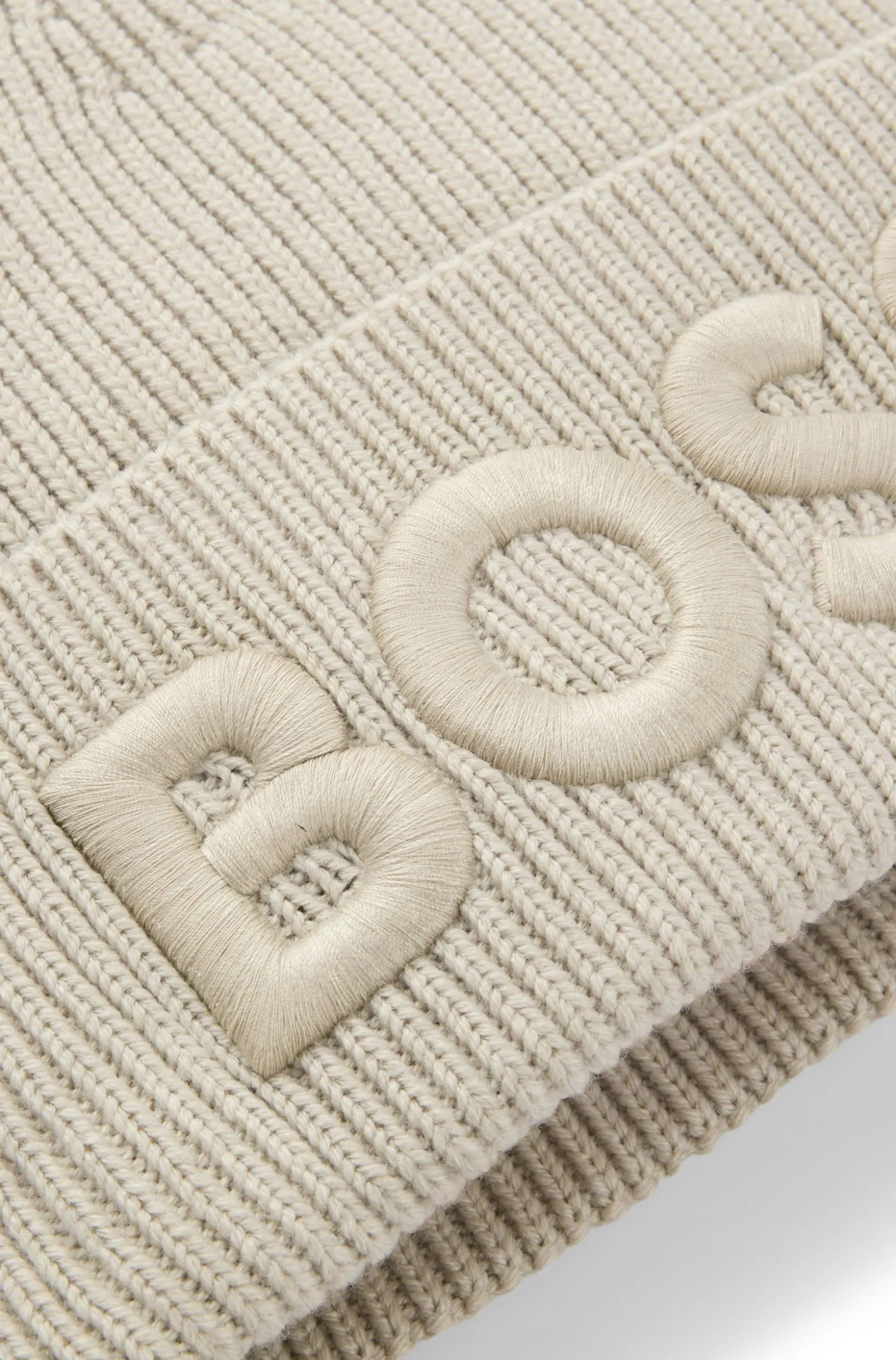 Mütze aus Woll-Mix mit Logo-Stickerei