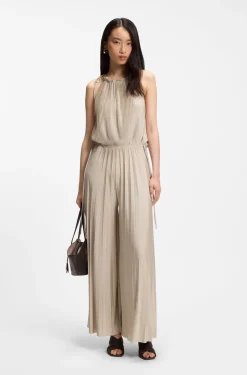 Neckholder-Jumpsuit aus glänzendem Jersey mit Plissee-Falten