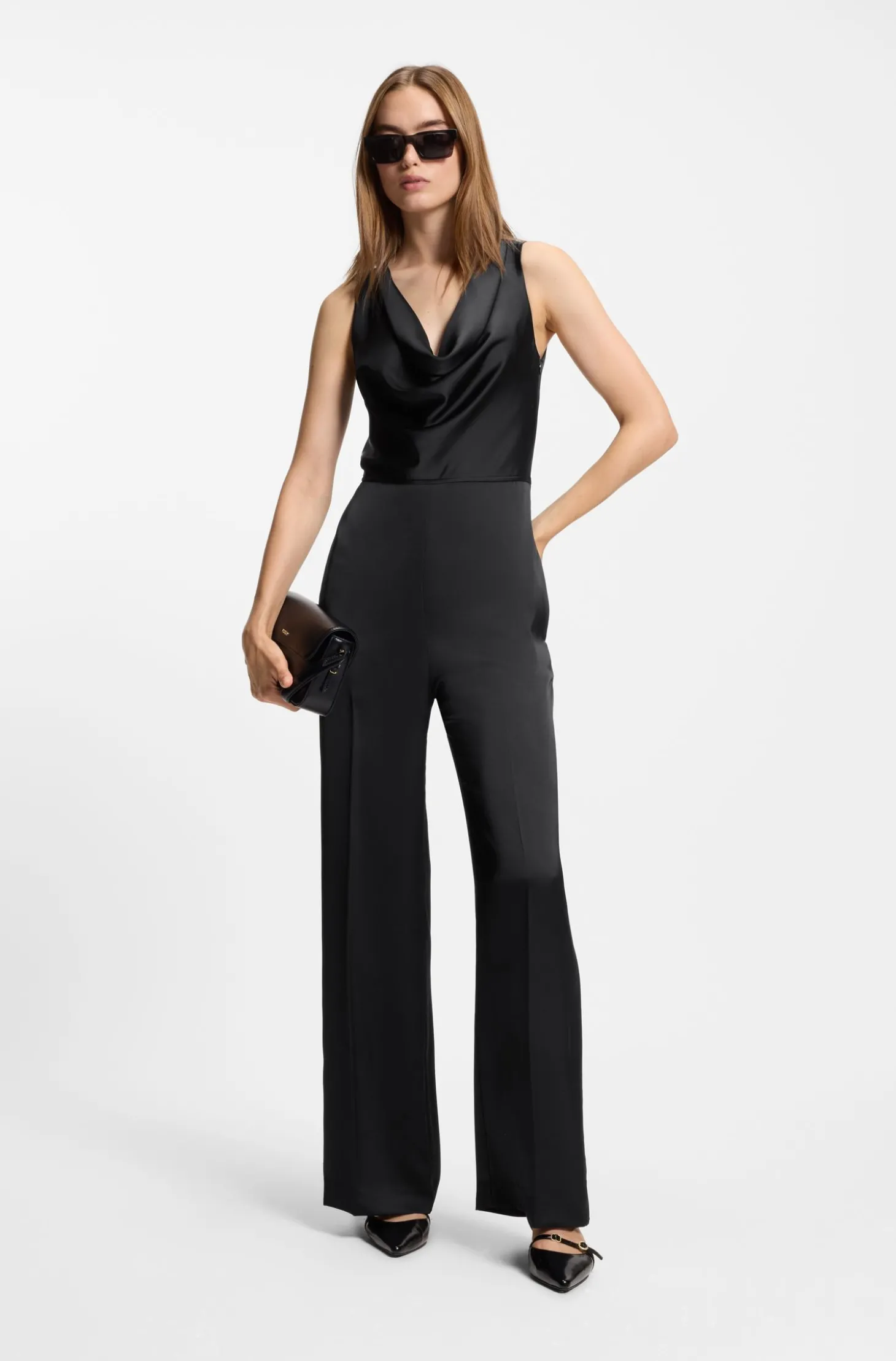 Overall aus Satin mit Wasserfall-Ausschnitt