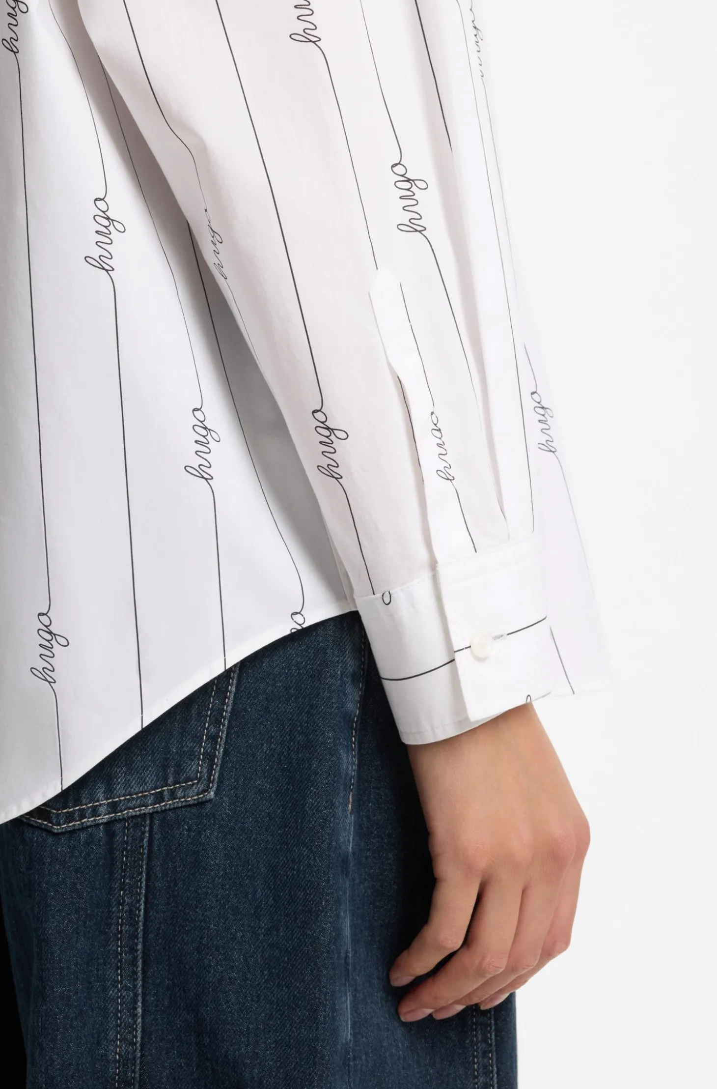 Oversized-Fit Bluse aus Baumwoll-Popeline mit Logo-Schriftzügen