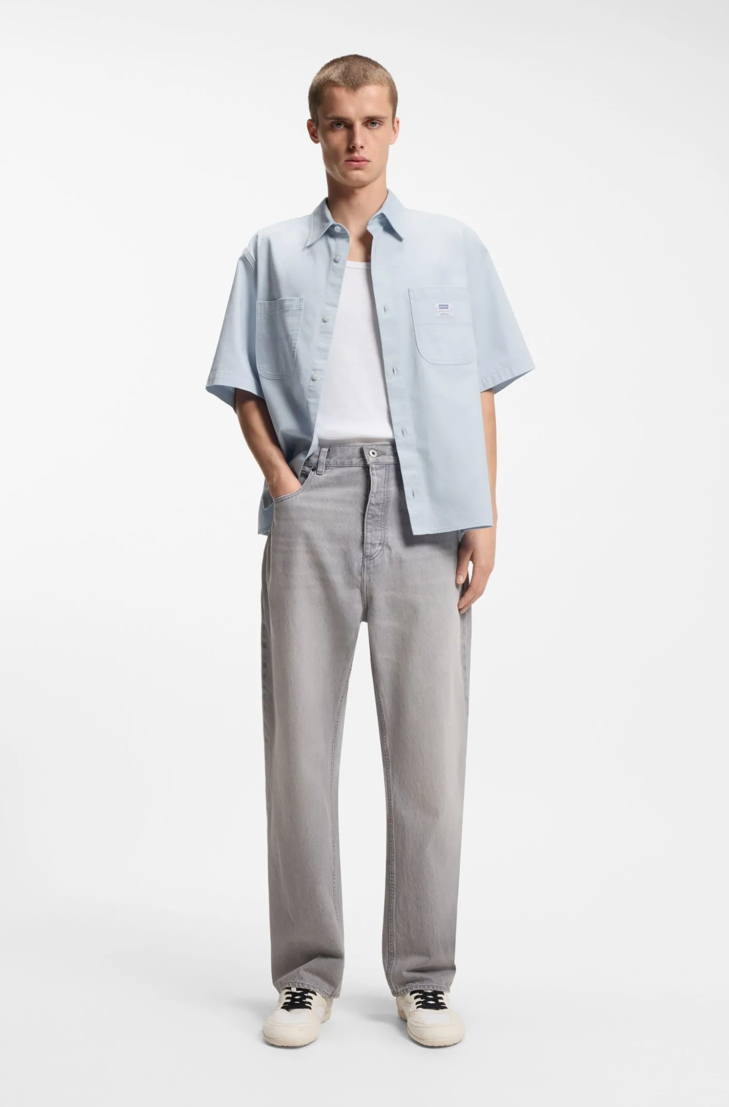 Oversized-Fit Hemd aus strukturierter Baumwolle mit aufgesetzten Taschen