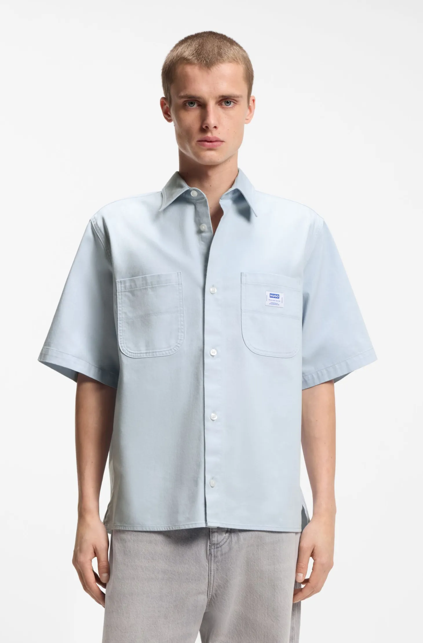 Oversized-Fit Hemd aus strukturierter Baumwolle mit aufgesetzten Taschen