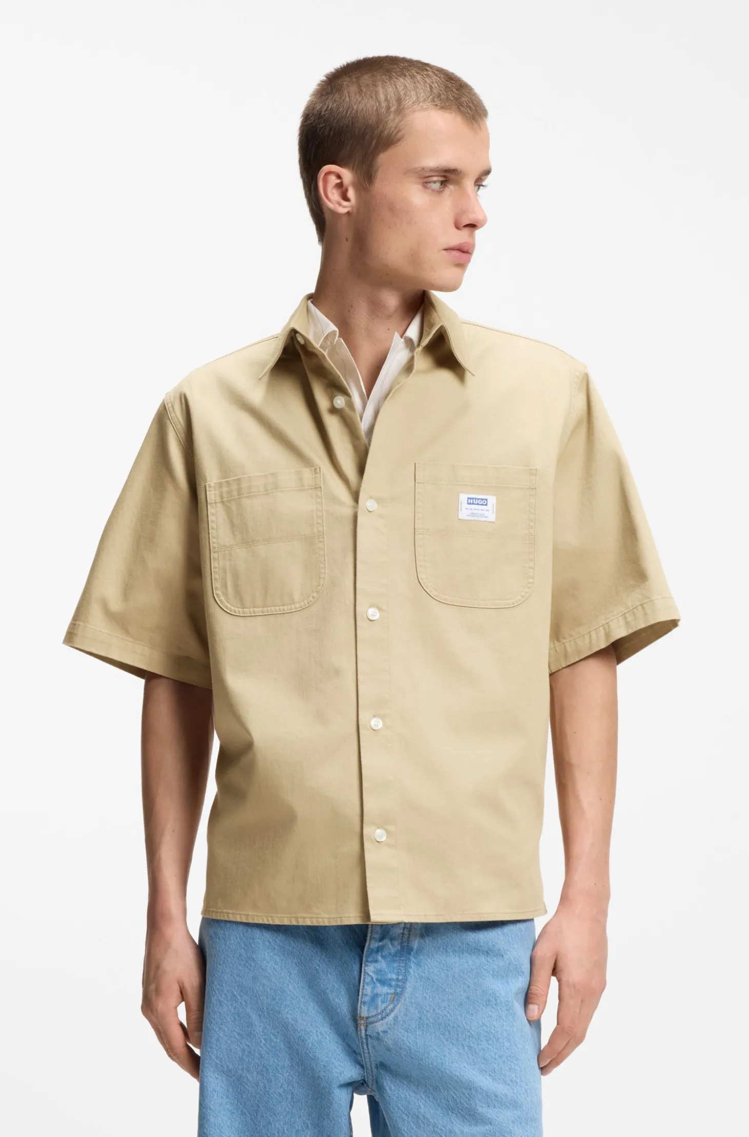 Oversized-Fit Hemd aus strukturierter Baumwolle mit aufgesetzten Taschen
