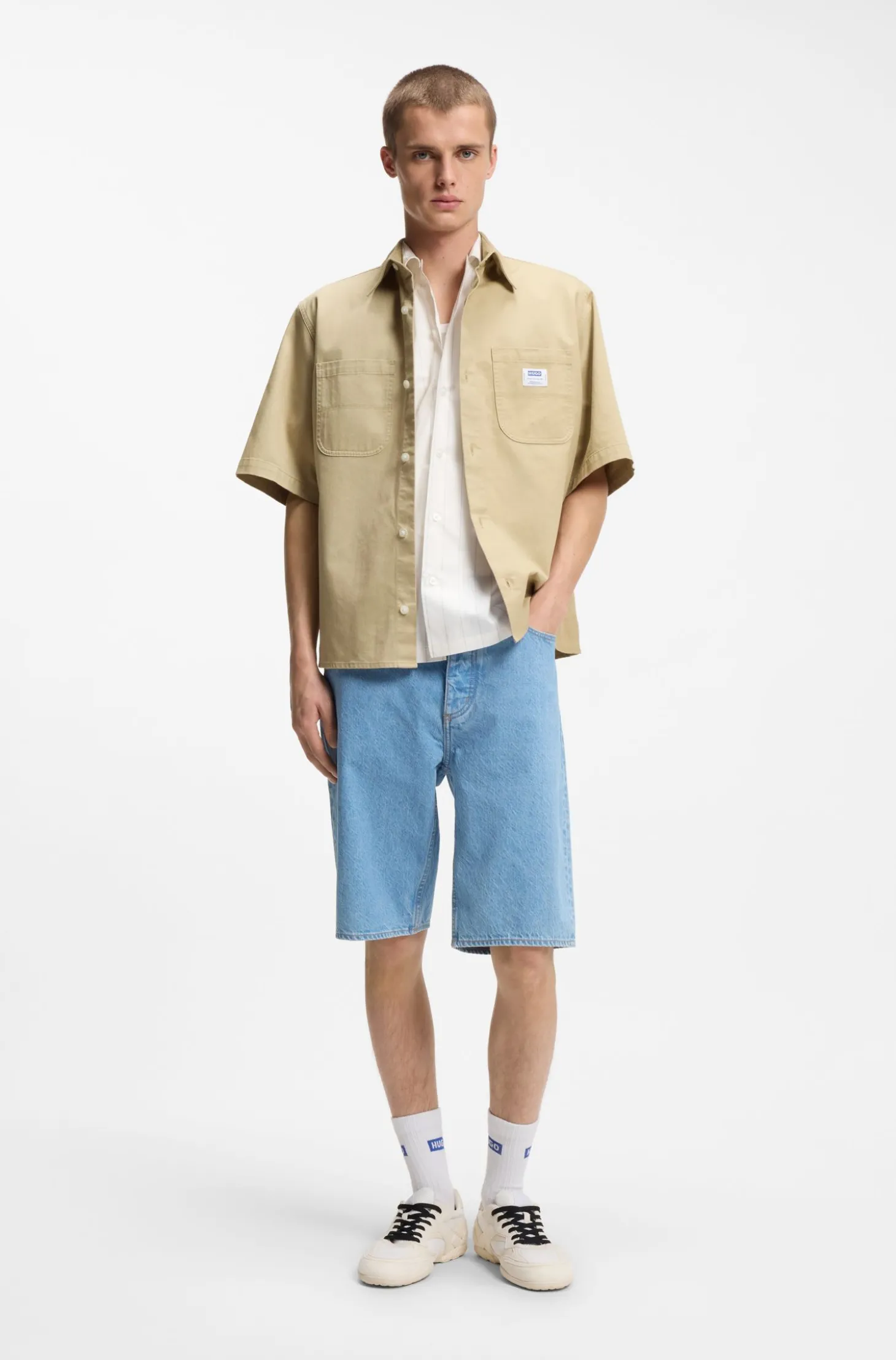 Oversized-Fit Hemd aus strukturierter Baumwolle mit aufgesetzten Taschen