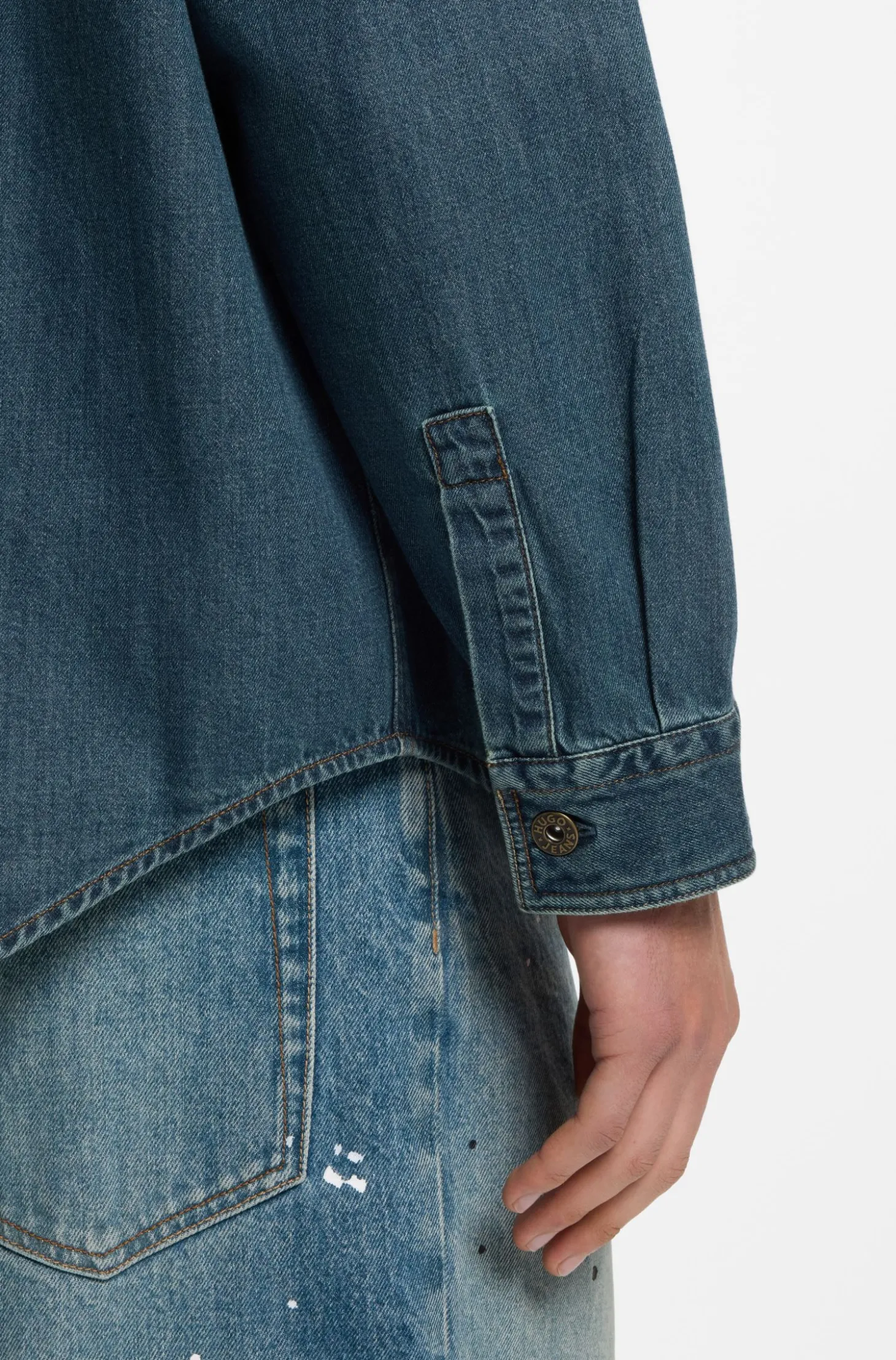 Oversized-Fit Overshirt aus Denim mit Farbspritzern