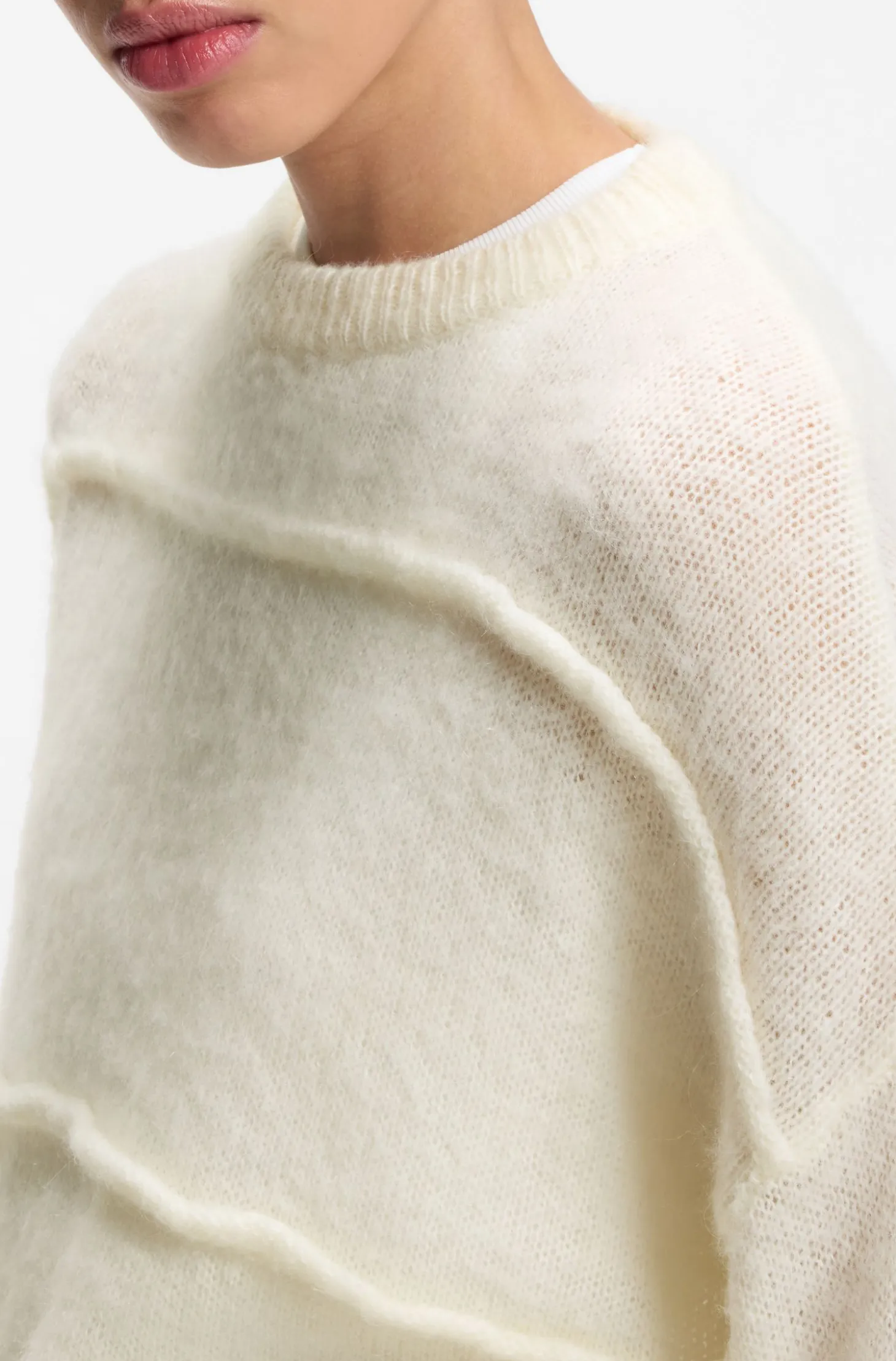 Oversized-Fit Pullover mit geschwungenen Linien