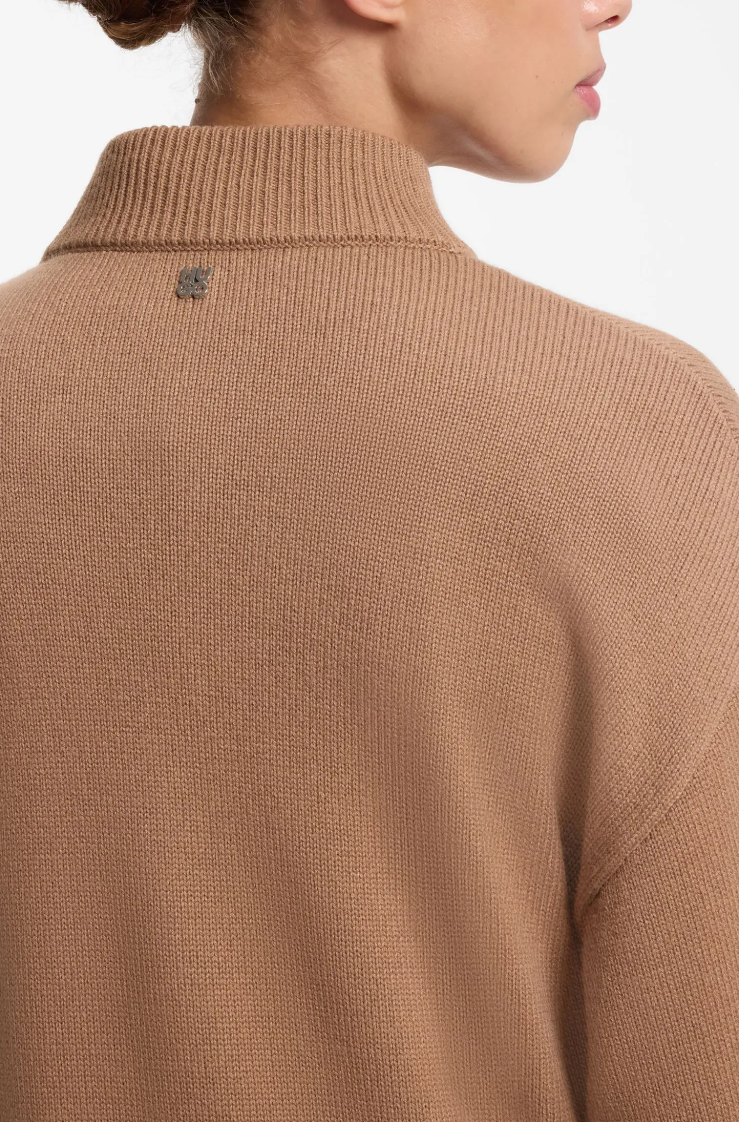 Oversized-Fit Strickkleid mit Stehkragen