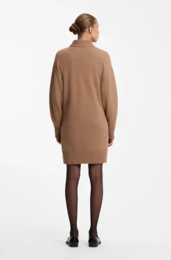Oversized-Fit Strickkleid mit Stehkragen