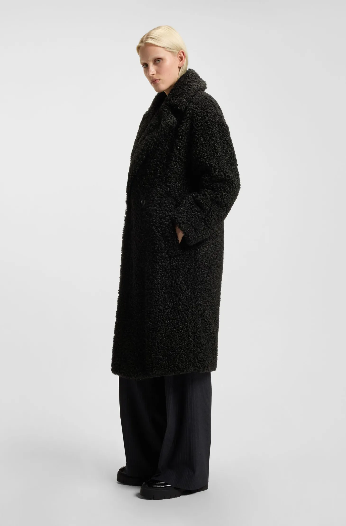 Oversized Mantel aus Kunstfell