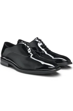 Oxford-Schuhe aus Kunstleder in Lack-Optik
