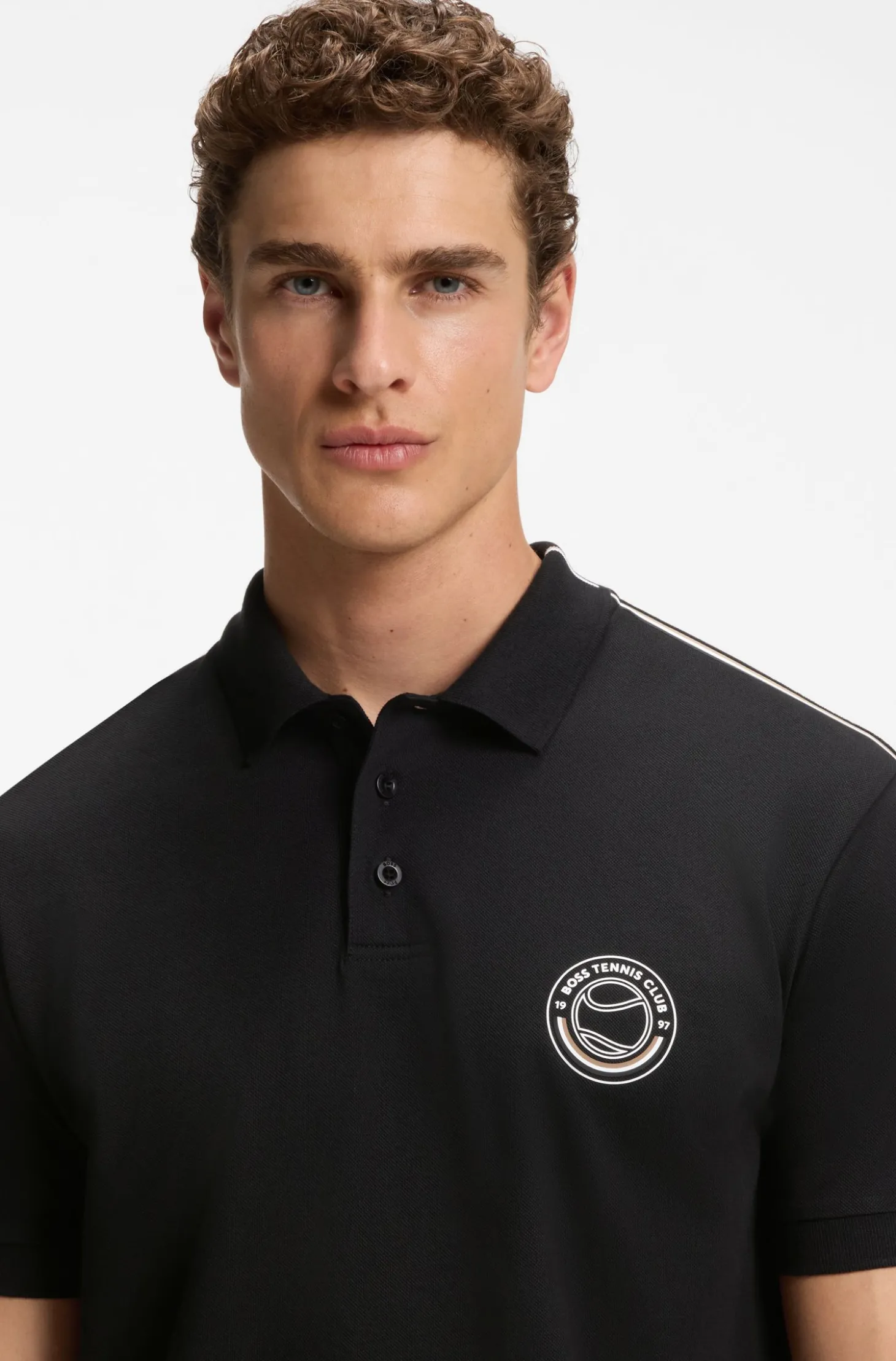 Poloshirt aus Stretch-Baumwolle mit tennisinspiriertem Logo