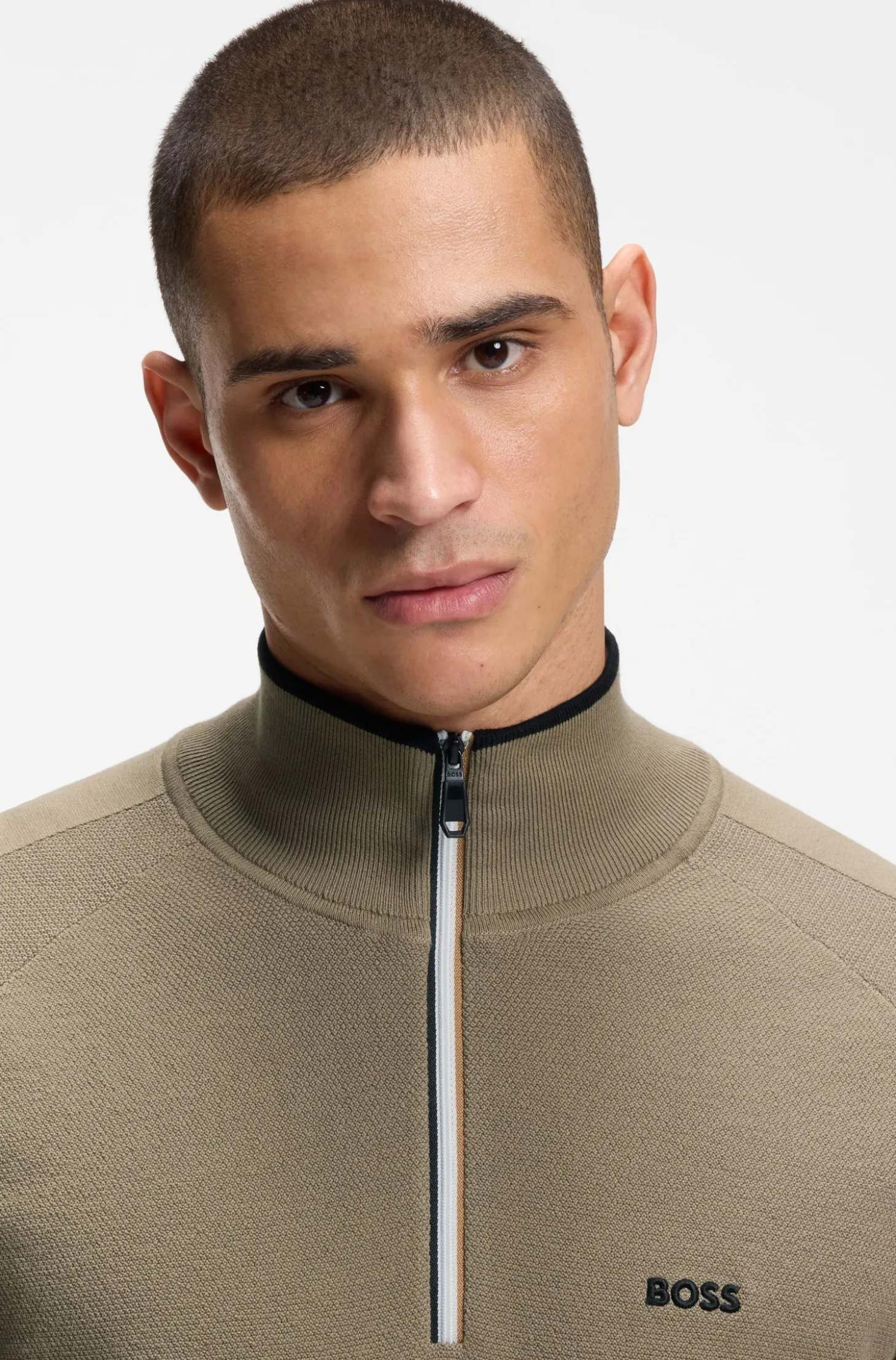 Pullover aus Baumwoll-Mix mit Troyerkragen und Mischstrick