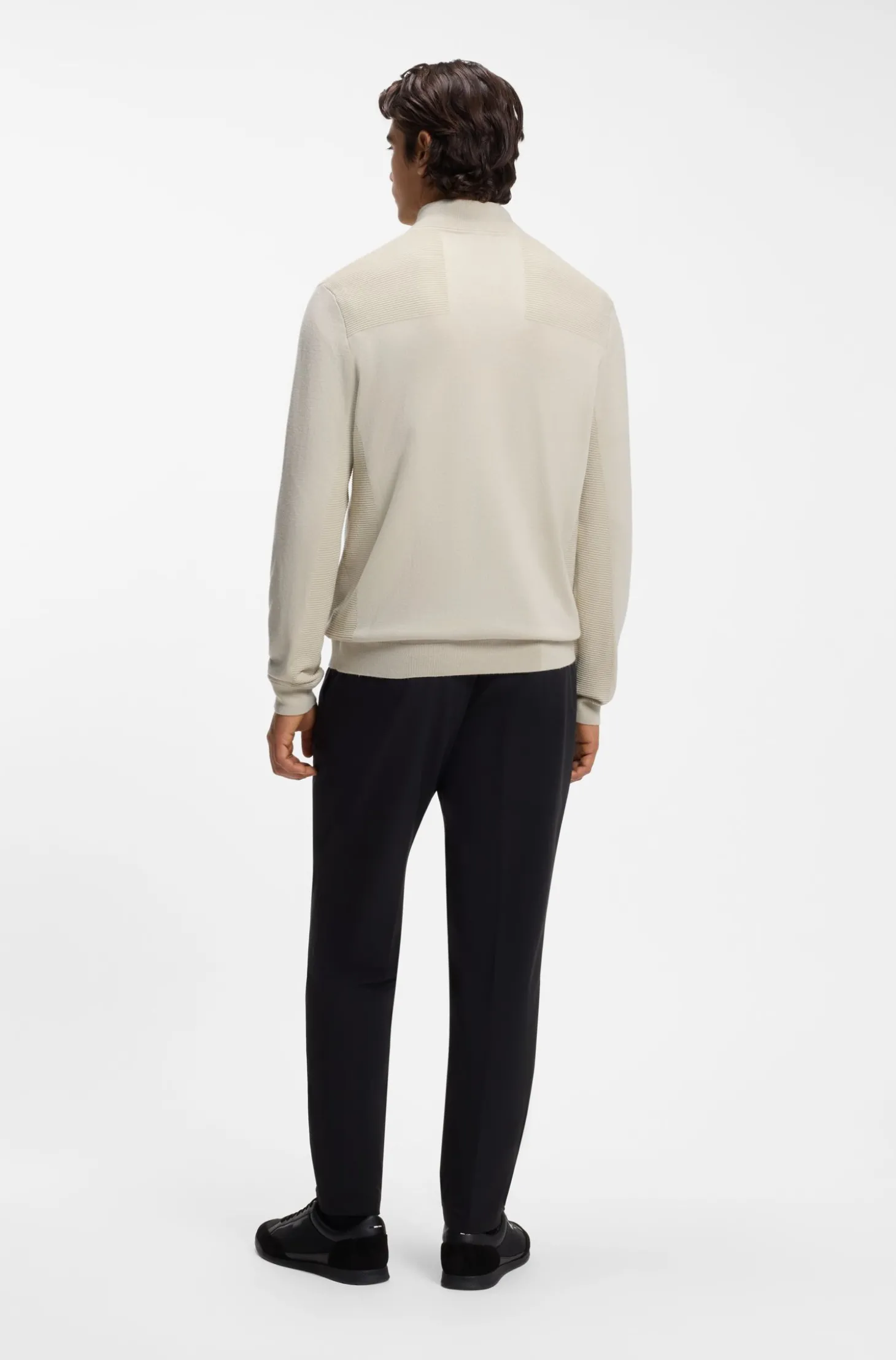 Pullover aus Schurwoll-Mix mit Troyerkragen und Logo