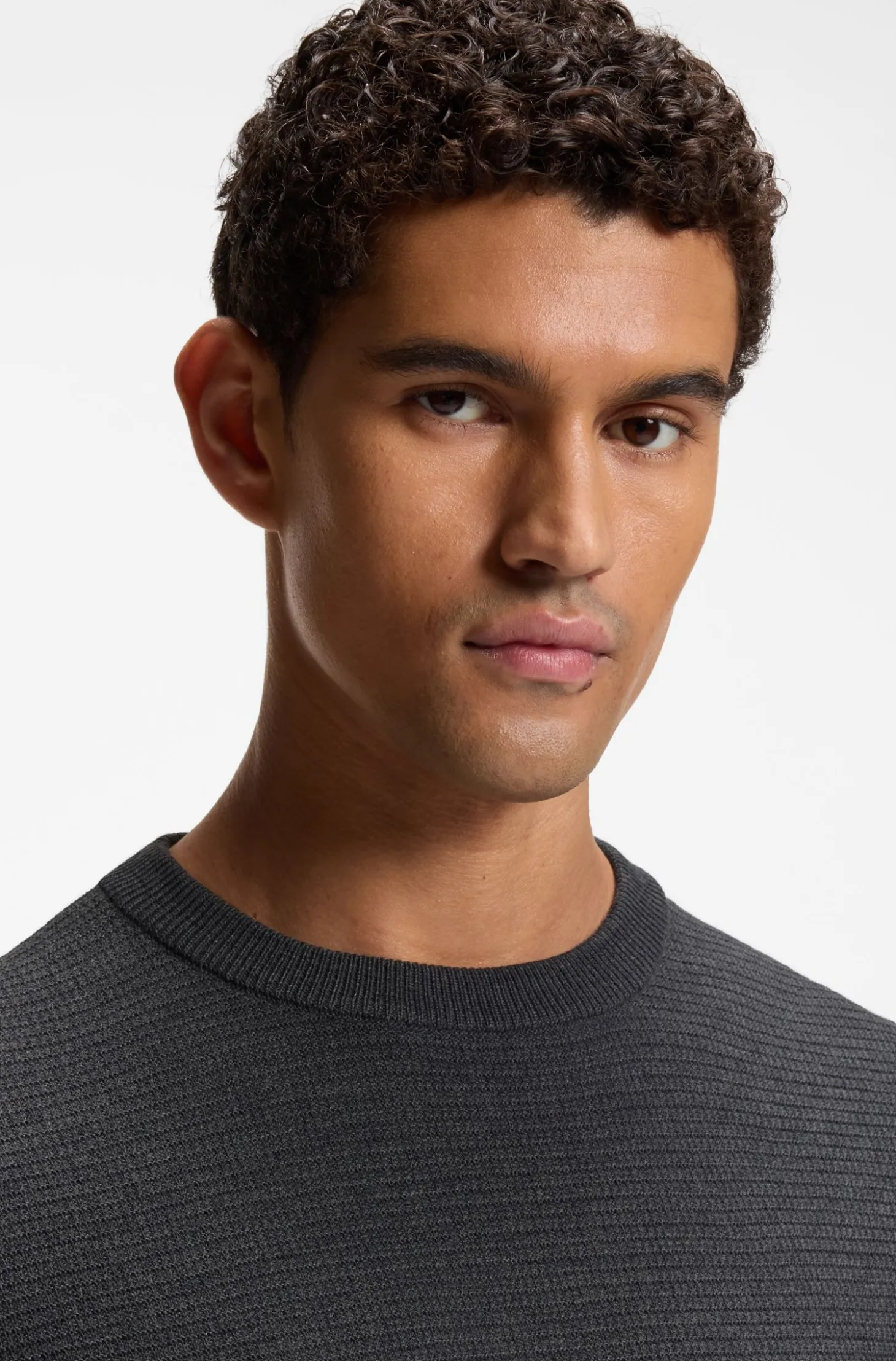 Pullover aus Schurwoll-Mix mit verschiedenen Strukturen