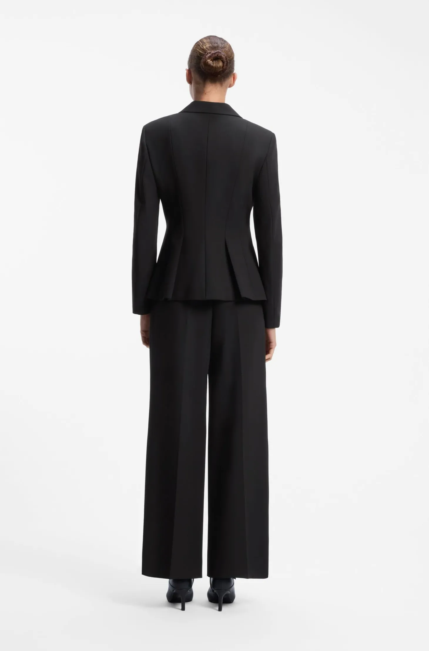 Regular-Fit Blazer mit plissiertem Schößchensaum