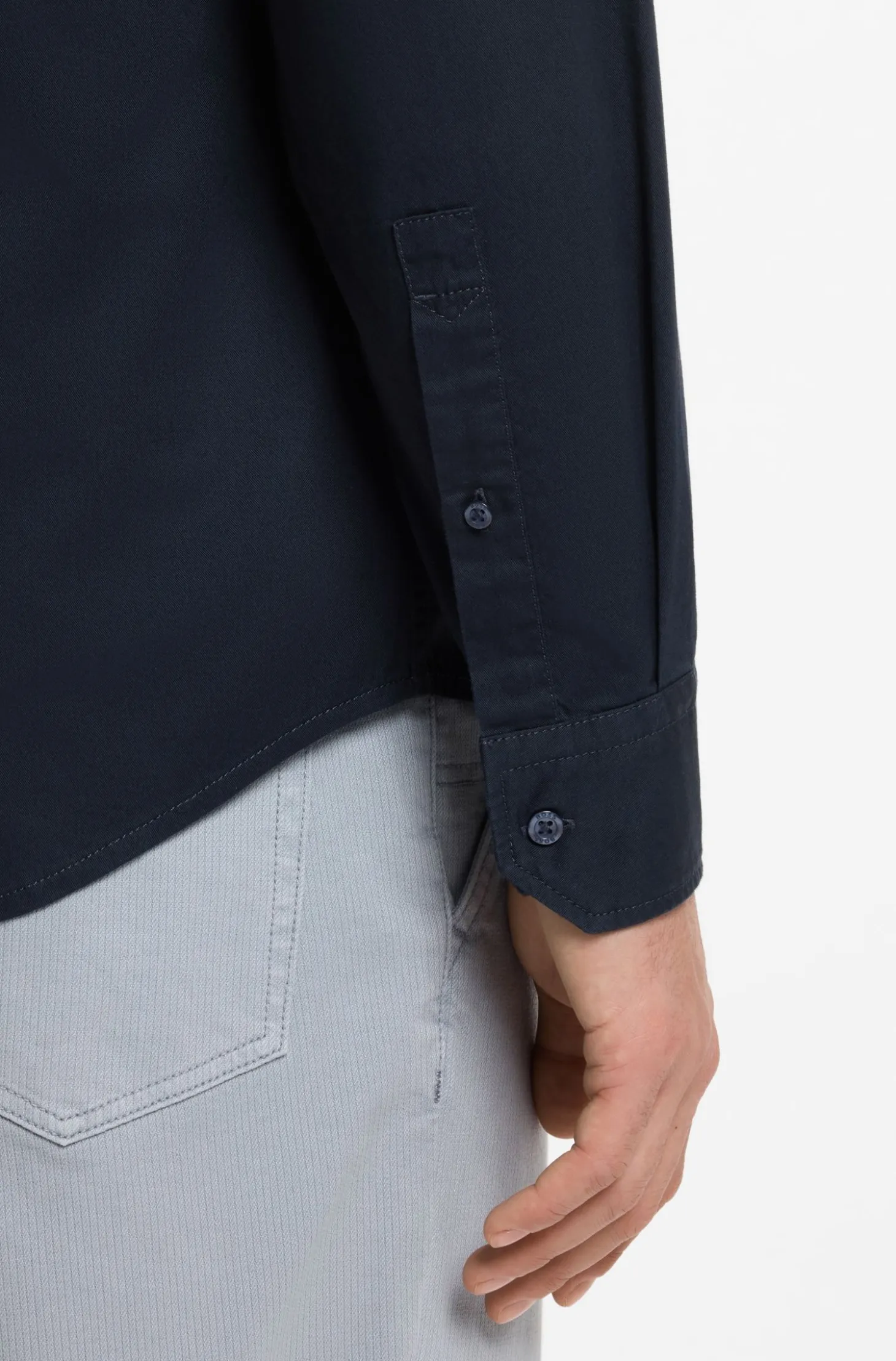 Regular-Fit Hemd aus Baumwoll-Twill mit Button-Down-Kragen