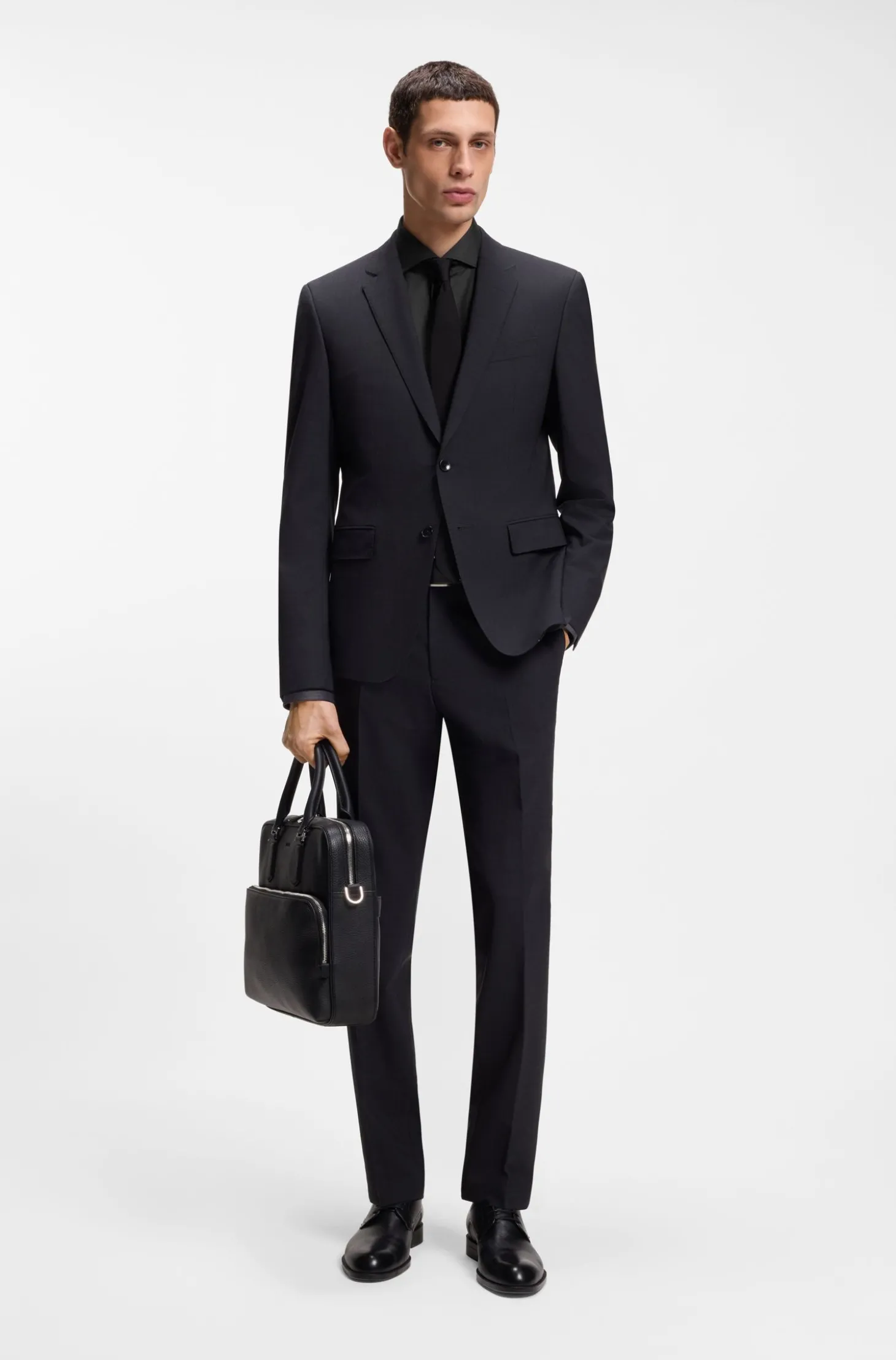 Regular-Fit Hemd aus elastischem Baumwoll-Twill mit bügelleichtem Finish