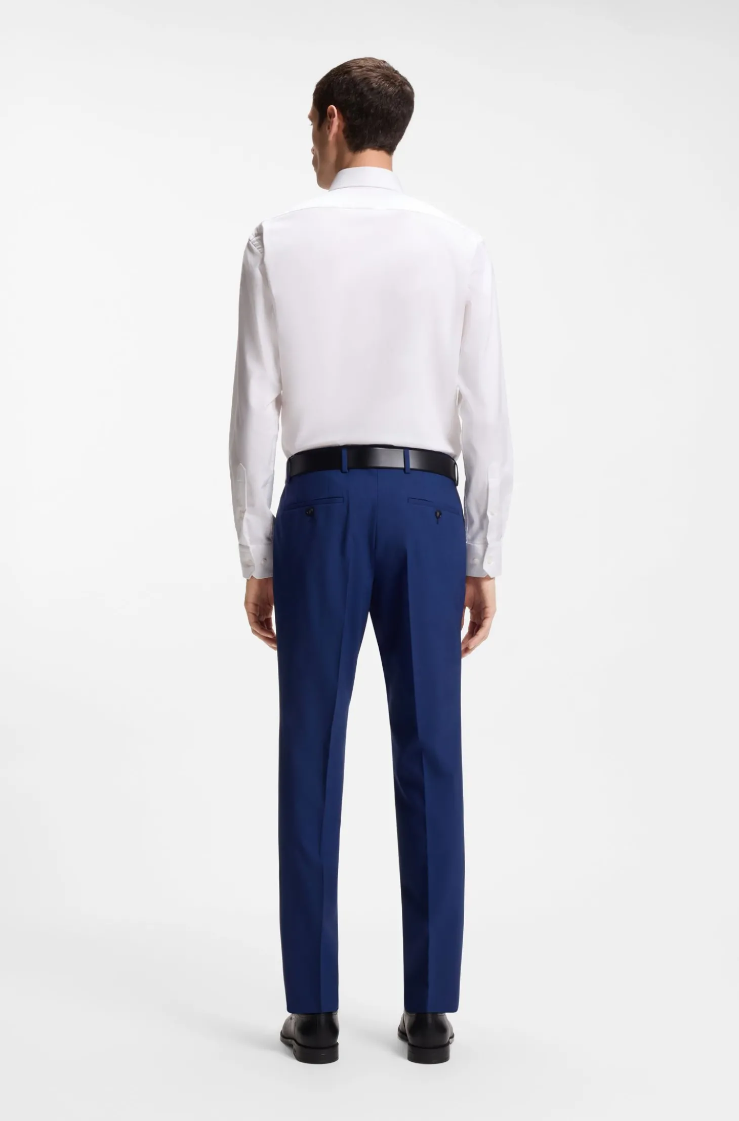 Regular-Fit Hemd aus elastischem Baumwoll-Twill mit bügelleichtem Finish